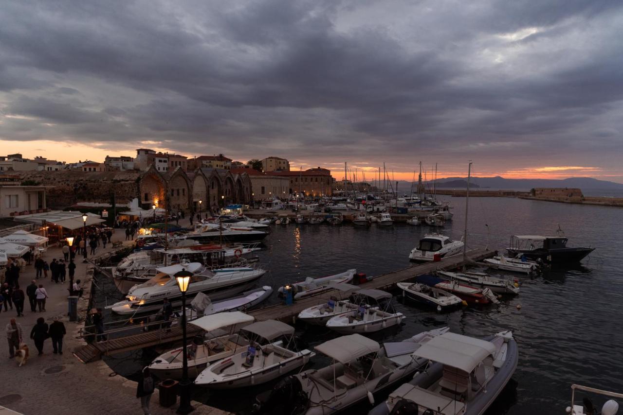 Lägenhet Destino Overlooking The Venetian Port Of Chania *